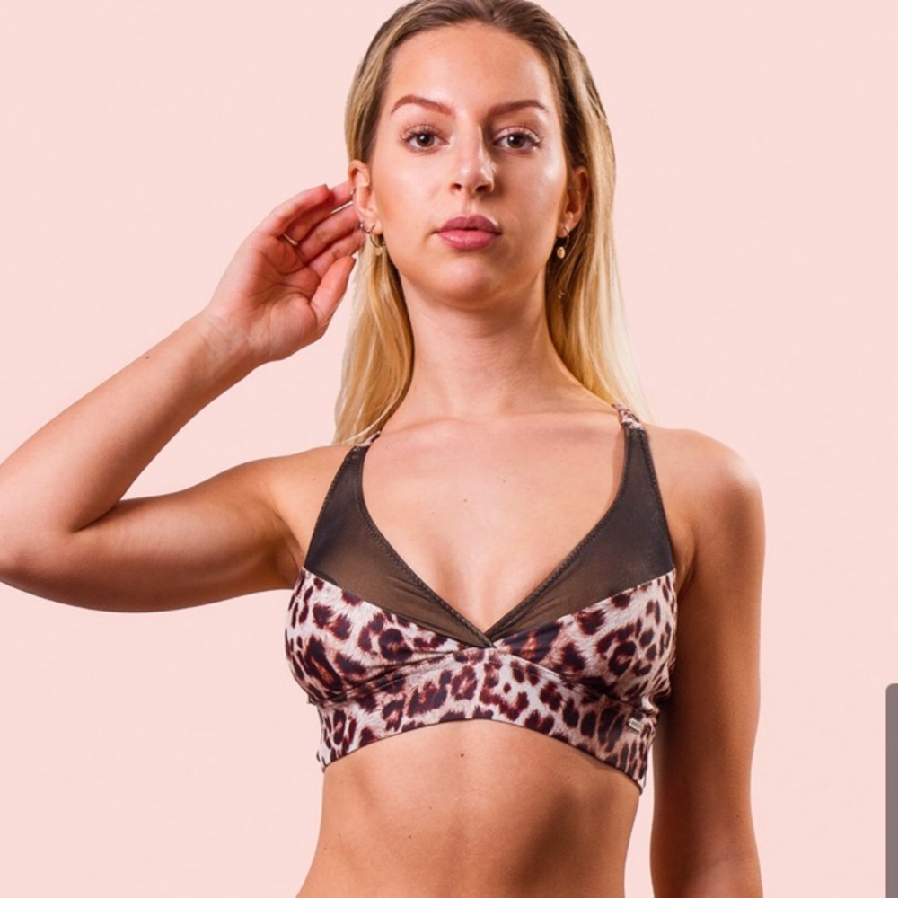 NWT posto9 Leopard Print Pole Top